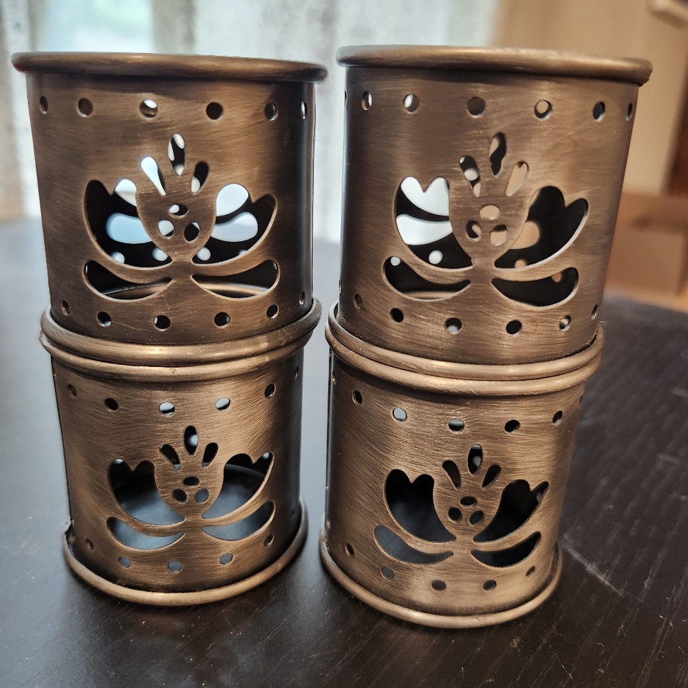 Pfaltzgraff Yorktowne Napkin Ring Holder in Boxes